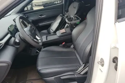 BYD e7 2025, 10800 км, за 17285 USD - фото 17