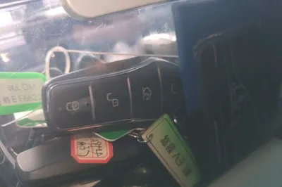 BYD e7 2025, 10800 км, за 17285 USD - фото 23