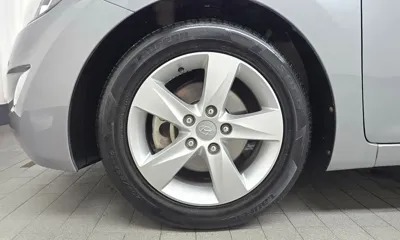 Hyundai Avante 2014, 137422 км, за 2797.3 USD
