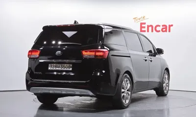 Kia Canival 2016, 103240 км, за 5720.6 USD