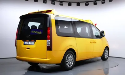 Hyundai Staria 2023, 22050 км, за 20874.36 USD