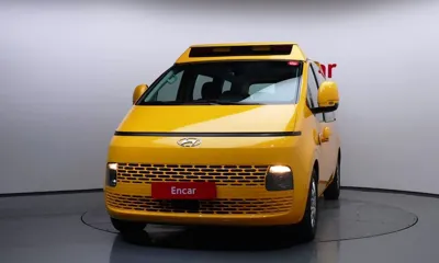 Hyundai Staria 2023, 22050 км, за 20874.36 USD
