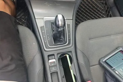 Volkswagen Golf 2016, 114300 км, за 7341 USD - фото 16
