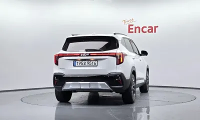 Kia Seltos 2023, 42316 км, за 12230.65 USD