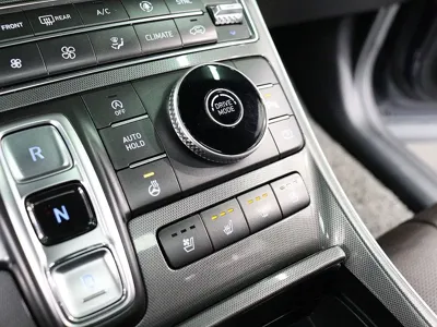 Hyundai Santafe 2021, 46315 км, за 16345.02 USD - фото 10