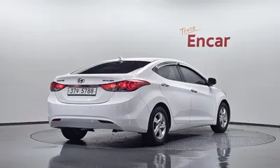 Hyundai Avante 2012, 113259 км, за 3125.61 USD