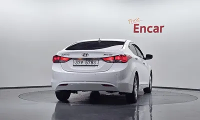 Hyundai Avante 2012, 113259 км, за 3125.61 USD