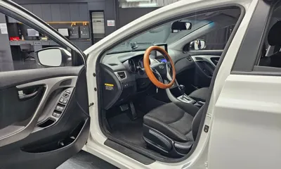 Hyundai Avante 2012, 113259 км, за 3125.61 USD - фото 10
