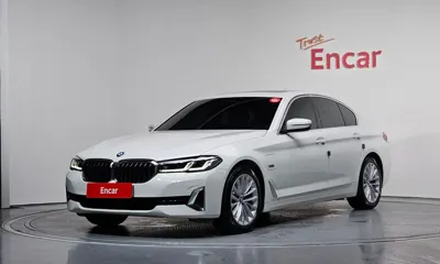 BMW 5-Series · 2022 год
