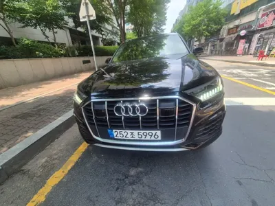 Audi Q7 · 2021 год