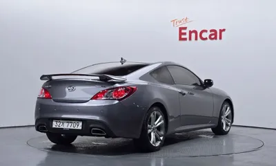 Hyundai Genesis 2010, 110442 км, за 2795.29 USD