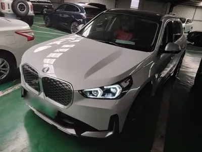 BMW iX1 · 2024 год