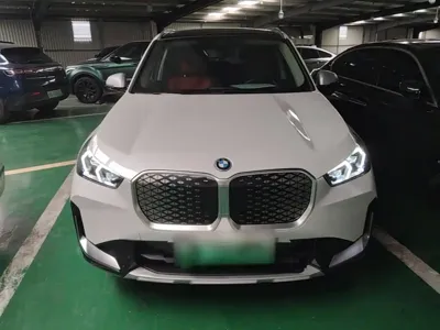 BMW iX1 2024, 23700 км, за 21350.38 USD
