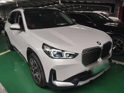 BMW iX1 2024, 23700 км, за 21350.38 USD