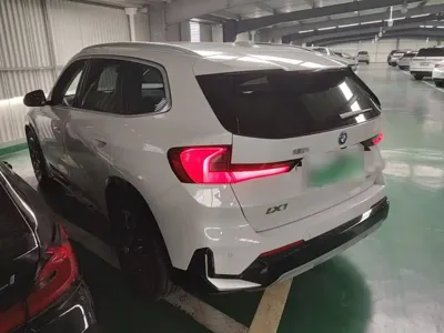 BMW iX1 2024, 23700 км, за 21350.38 USD
