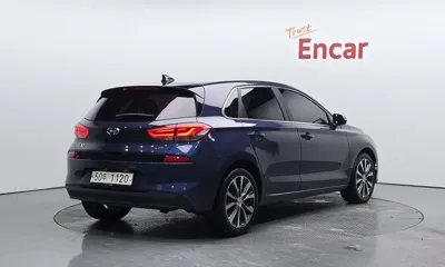 Hyundai i30 2018, 120678 км, за 5789.75 USD