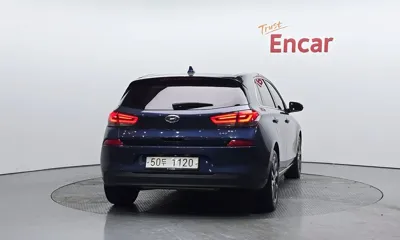 Hyundai i30 2018, 120678 км, за 5789.75 USD
