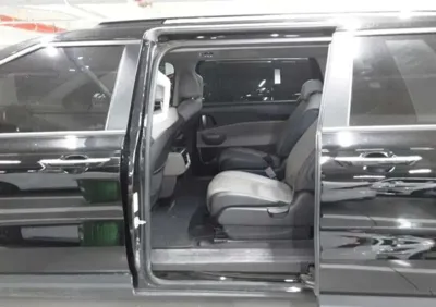 Kia Canival 2024, 72009 км, за 9137.46 USD - фото 11