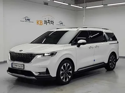 Kia Canival · 2021 год