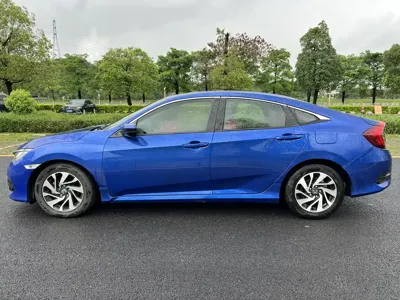 Honda Civic 2019, 60000 км, за 7779.69 USD - фото 8