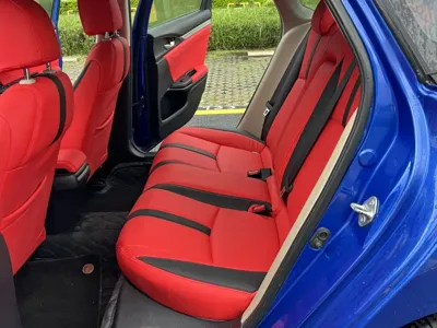 Honda Civic 2019, 60000 км, за 7779.69 USD - фото 9
