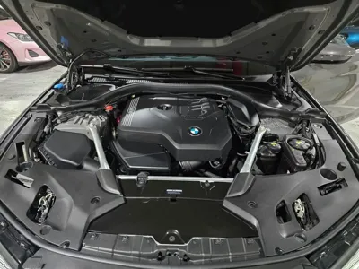 BMW 5-Series 2022, 19103 км, за 29315.98 USD - фото 6