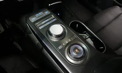 Genesis GV70 2023, 123211 км, за 19094.81 USD - фото 9