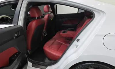 Hyundai Avante 2018, 146492 км, за 7862.57 USD - фото 11