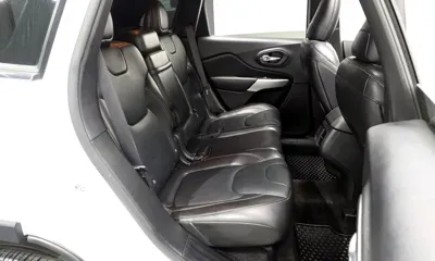 Jeep Cherokee 2017, 160390 км, за 5251.41 USD - фото 12