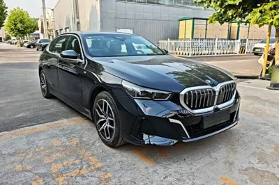 BMW i5 2024, 23700 км, за 38520 USD