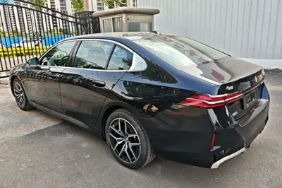BMW i5 2024, 23700 км, за 38520 USD - фото 6