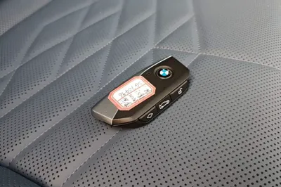 BMW i5 2024, 23700 км, за 38520 USD - фото 23