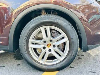 Porsche Cayenne 2017, 160000 км, за 26253.97 USD