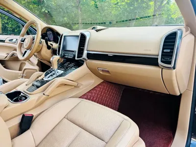 Porsche Cayenne 2017, 160000 км, за 26253.97 USD - фото 14