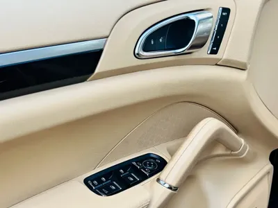 Porsche Cayenne 2017, 160000 км, за 26253.97 USD - фото 19