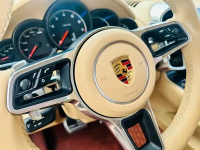 Porsche Cayenne 2017, 160000 км, за 26253.97 USD - фото 22