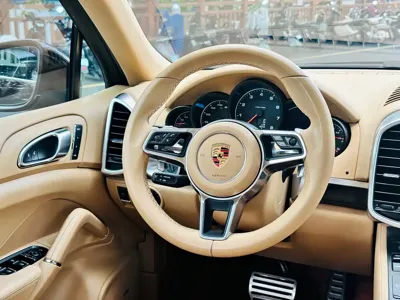 Porsche Cayenne 2017, 160000 км, за 26253.97 USD - фото 28
