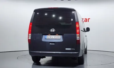 Hyundai Staria 2025, 31364 км, за 20151.96 USD