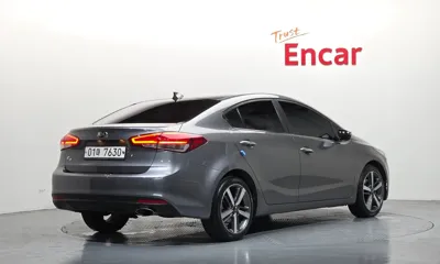 Kia K3 2017, 111648 км, за 4923.2 USD