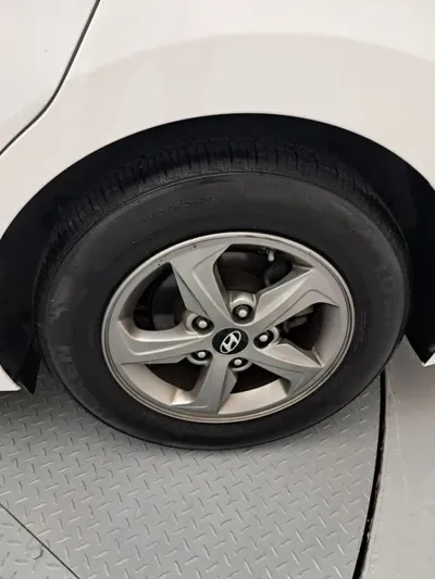Hyundai Avante 2018, 187179 км, за 4680.49 USD