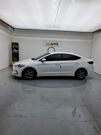 Hyundai Avante 2018, 187179 км, за 4680.49 USD - фото 14