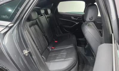 Audi A6 2020, 170275 км, за 16604.8 USD - фото 11