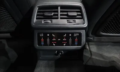 Audi A6 2020, 170275 км, за 16604.8 USD - фото 16