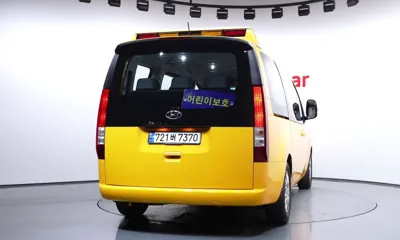 Hyundai Staria 2023, 22050 км, за 20874.36 USD