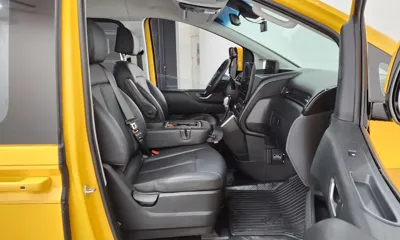 Hyundai Staria 2023, 22050 км, за 20874.36 USD - фото 10