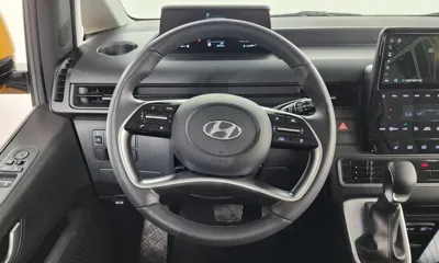 Hyundai Staria 2023, 22050 км, за 20874.36 USD - фото 13