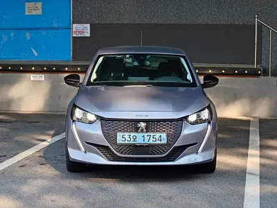Peugeot 208 2022, 104200 км, за 10831.04 USD