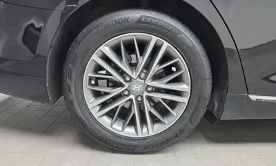 Hyundai Grandeur 2018, 162006 км, за 8008.4 USD