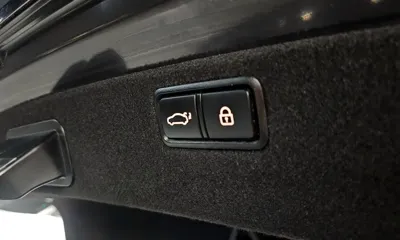 Hyundai Genesis 2016, 155815 км, за 7201.85 USD - фото 18