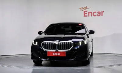 BMW 5-Series 2024, 22636 км, за 40958.5 USD